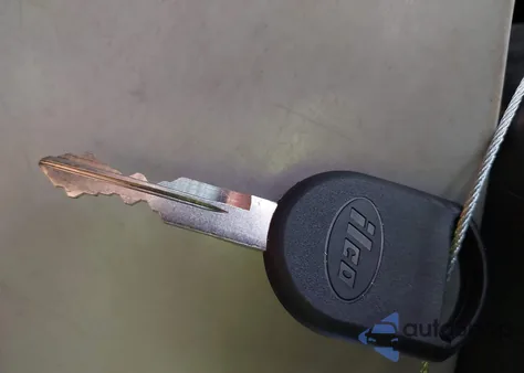 2011 Ford Crown Victoria Police Interceptor z USA, uszkodzony, nr VIN 2FABP7BV3BX162981